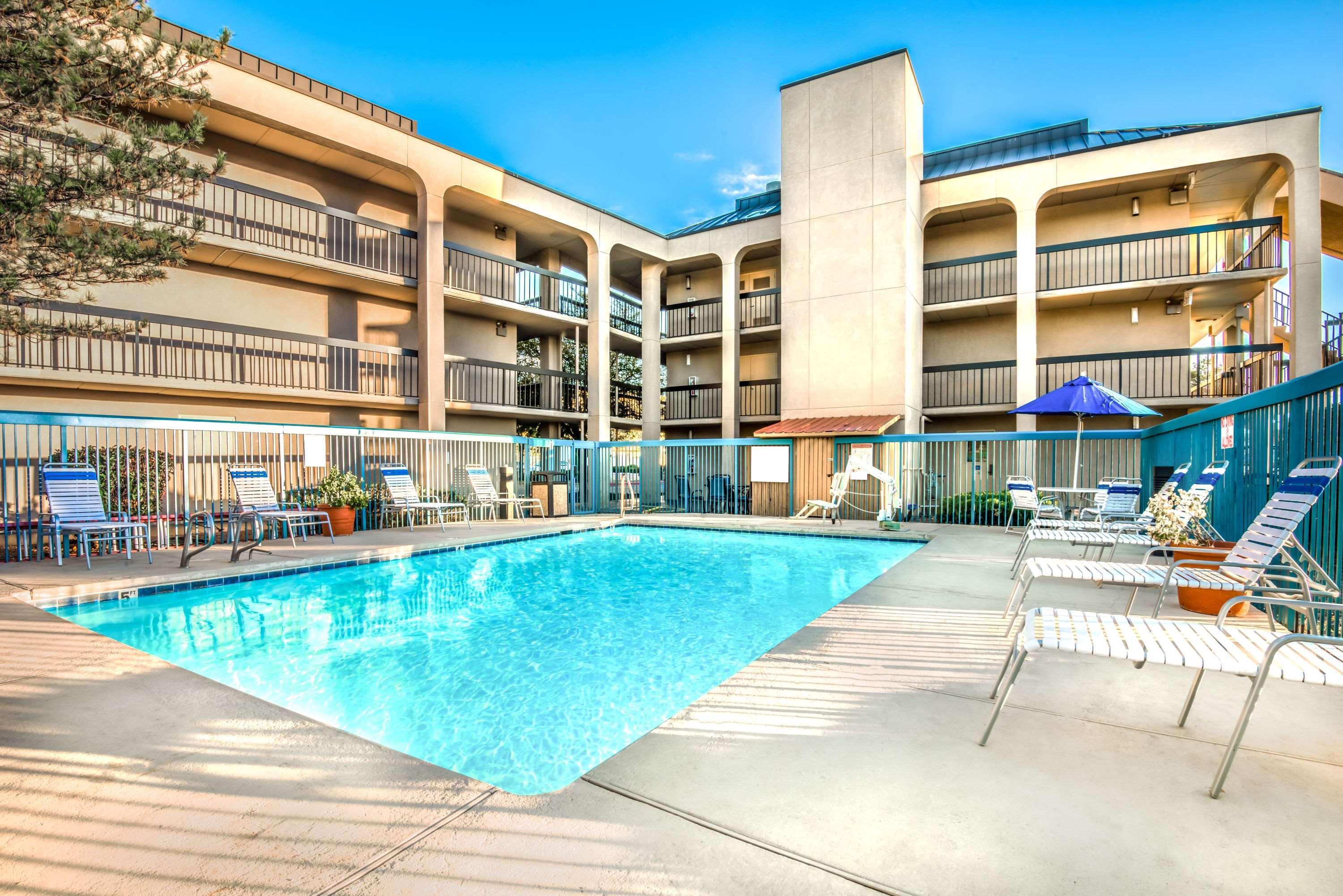 Days Inn & Suites By Wyndham Albuquerque North Esterno foto