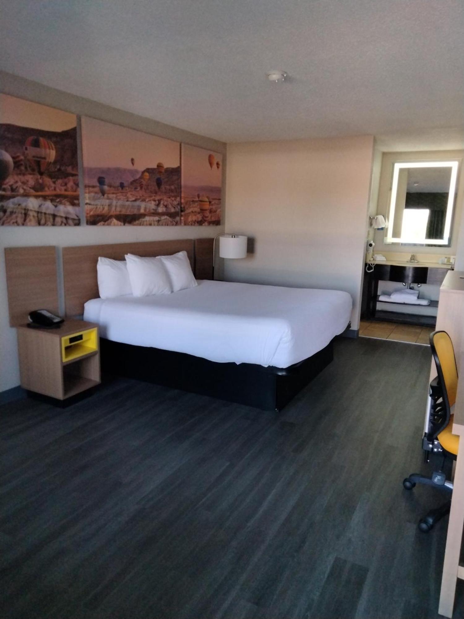 Days Inn & Suites By Wyndham Albuquerque North Esterno foto
